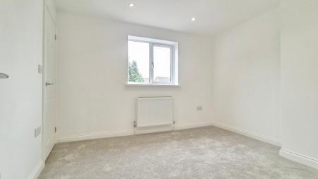 2 bedroom Terraced House to let in East Street, Leighton Buzzard, LU7