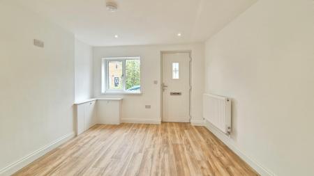 2 bedroom Terraced House to let in East Street, Leighton Buzzard, LU7