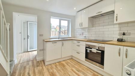 2 bedroom Terraced House to let in East Street, Leighton Buzzard, LU7