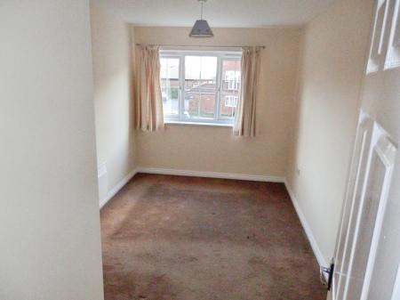 2 bedroom Flat to let in Kiln Way, Dunstable, LU5