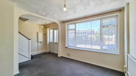 2 bedroom Terraced House to let in Meadow Lane, Houghton Regis, LU5