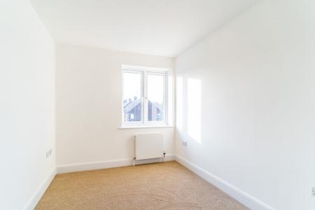 4 bedroom Terraced House to let in Loring Road, The Haveli, Dunstable, LU6