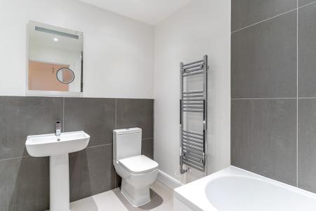 4 bedroom Terraced House to let in Loring Road, The Haveli, Dunstable, LU6