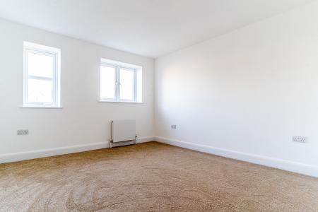 4 bedroom Terraced House to let in Loring Road, The Haveli, Dunstable, LU6