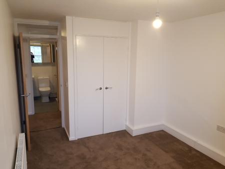 2 bedroom Flat to let in High Street South, Dunstable, LU6