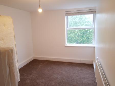 2 bedroom Flat to let in High Street South, Dunstable, LU6