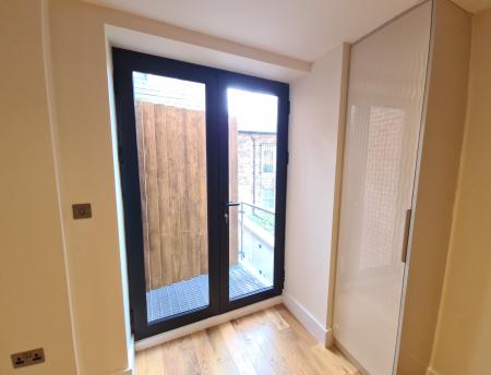 1 bedroom Flat to let in High Street South, Dunstable, LU6