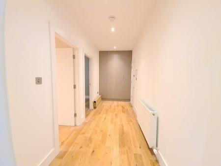 1 bedroom Flat to let in High Street South, Dunstable, LU6