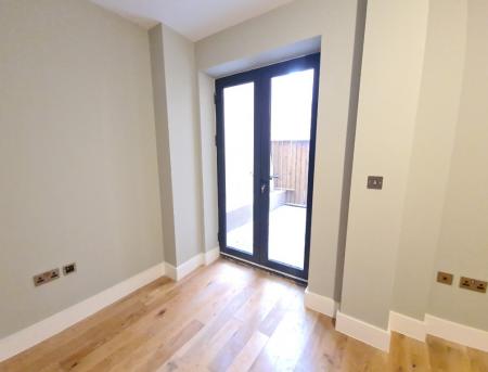 1 bedroom Flat to let in High Street South, Dunstable, LU6