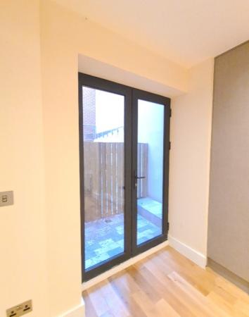 1 bedroom Flat to let in High Street South, Dunstable, LU6