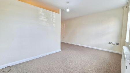 1 bedroom Studio flat to let in 151-157 Victoria Street, Dunstable, LU6