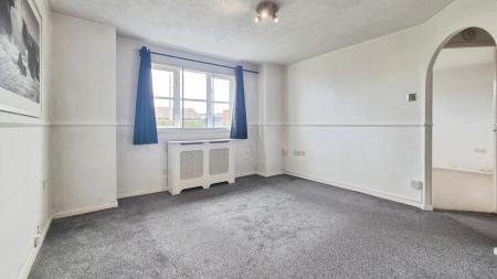 1 bedroom Flat to let in Index Drive, Dunstable, LU6