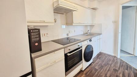 1 bedroom Flat to let in Index Drive, Dunstable, LU6