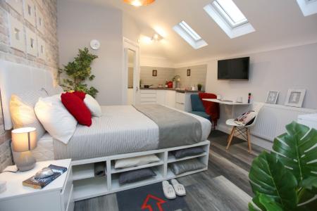 1 bedroom Studio flat to let in Victoria Street, Dunstable, LU6