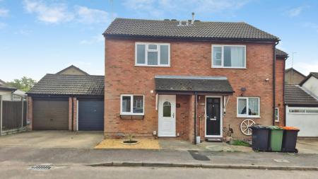 Conway Close, Dunstable, LU5