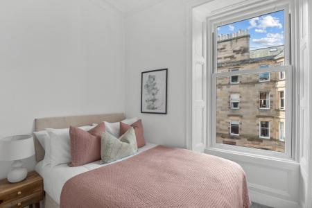 2 bedroom Flat for sale in Montpelier Park, Bruntsfield, Edinburgh, EH10