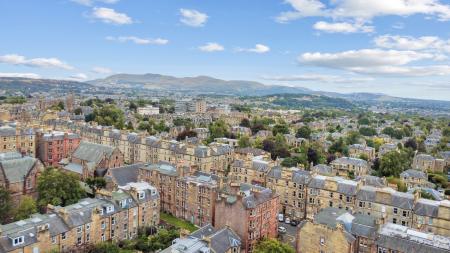 2 bedroom Flat for sale in Montpelier Park, Bruntsfield, Edinburgh, EH10