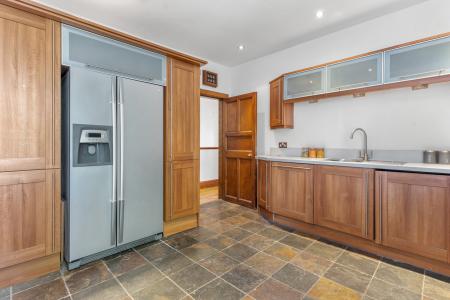 4 bedroom Flat for sale in Ramsay Garden, Old Town, Edinburgh, EH1