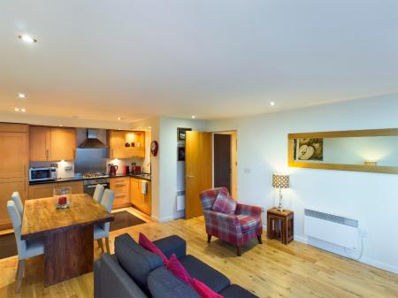 2 bedroom Flat to let in Western Harbour Midway, Newhaven, Edinburgh, EH6