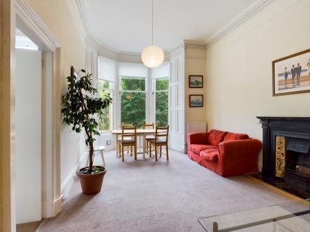 2 bedroom Flat to let in Learmonth Gardens, Comely Bank, Edinburgh, EH4
