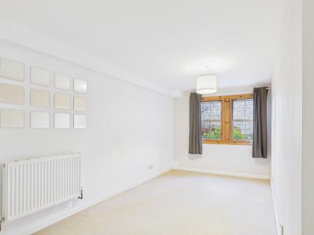 4 bedroom House to let in Coltbridge Avenue, Murrayfield, Edinburgh, EH12