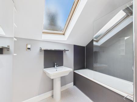 4 bedroom House to let in Coltbridge Avenue, Murrayfield, Edinburgh, EH12
