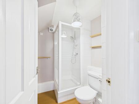 4 bedroom House to let in Coltbridge Avenue, Murrayfield, Edinburgh, EH12