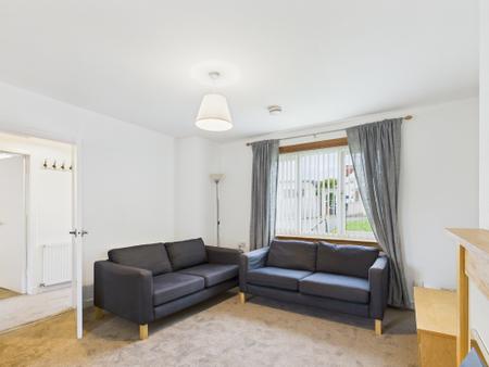 1 bedroom Bungalow to let in Parkgrove Path, Barnton, Edinburgh, EH4