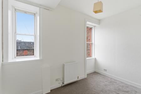 2 bedroom Flat for sale in St Leonard's Bank, Edinburgh, EH8