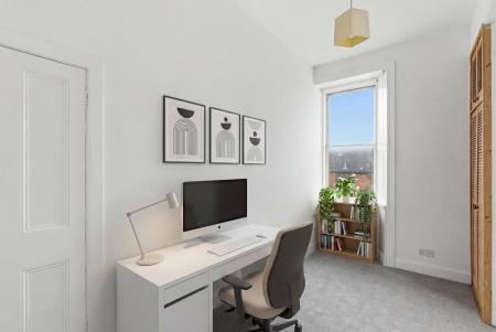 2 bedroom Flat for sale in St Leonard's Bank, Edinburgh, EH8