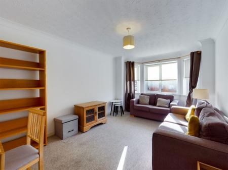 2 bedroom Flat to let in Easter Dalry Drive, Dalry, Edinburgh, EH11