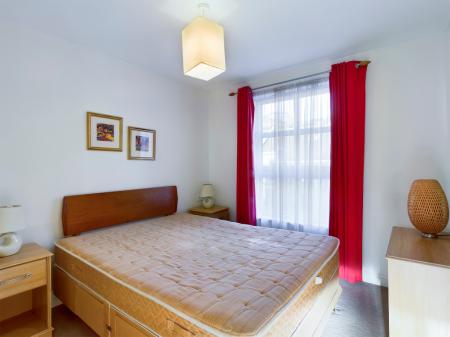 1 bedroom Flat to let in Old Tolbooth Wynd, Old Town, Edinburgh, EH8