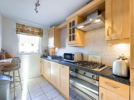 1 bedroom Flat to let in Old Tolbooth Wynd, Old Town, Edinburgh, EH8