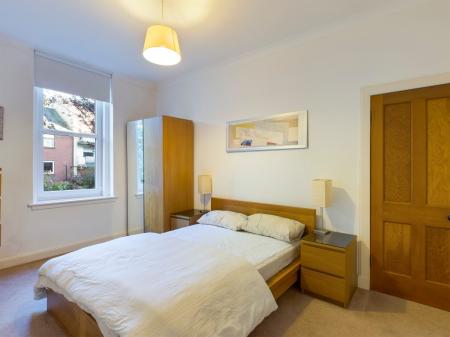 2 bedroom Flat to let in Newhaven Road, Newhaven, Edinburgh, EH6