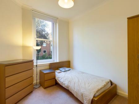 2 bedroom Flat to let in Newhaven Road, Newhaven, Edinburgh, EH6