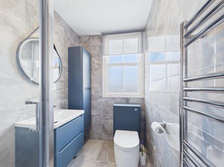 2 bedroom Flat to let in Belgrave Place, West End, Edinburgh, EH4