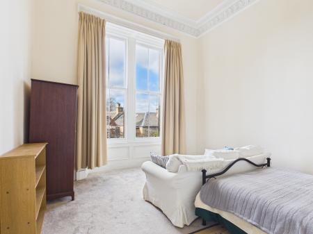 2 bedroom Flat to let in Belgrave Place, West End, Edinburgh, EH4