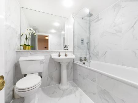 3 bedroom Flat to let in Eglinton Crescent, West End, Edinburgh, EH12