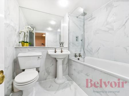 3 bedroom Flat to let in Eglinton Crescent, West End, Edinburgh, EH12