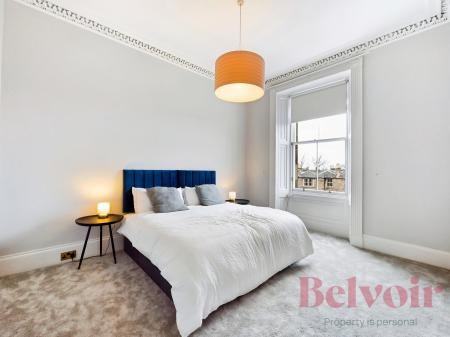 3 bedroom Flat to let in Eglinton Crescent, West End, Edinburgh, EH12