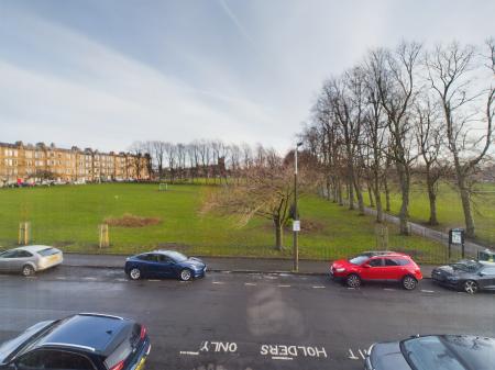 1 bedroom Flat to let in Harrison Gardens, Polwarth, Edinburgh, EH11