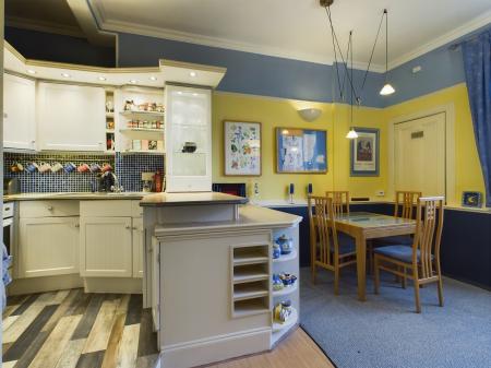 1 bedroom Flat to let in Harrison Gardens, Polwarth, Edinburgh, EH11