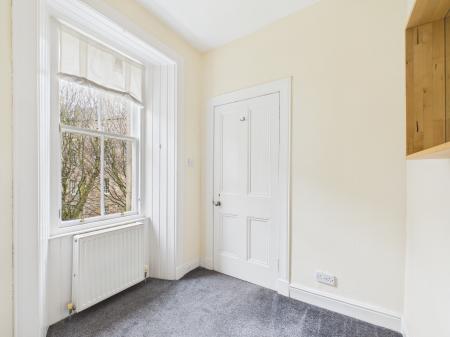 1 bedroom Flat to let in West Crosscauseway, Newington, Edinburgh, EH8
