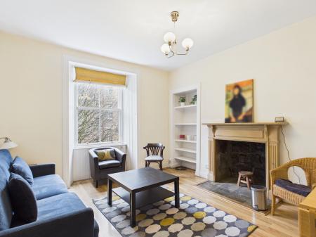 1 bedroom Flat to let in West Crosscauseway, Newington, Edinburgh, EH8