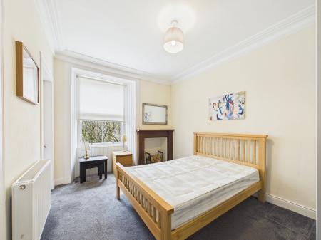 1 bedroom Flat to let in West Crosscauseway, Newington, Edinburgh, EH8