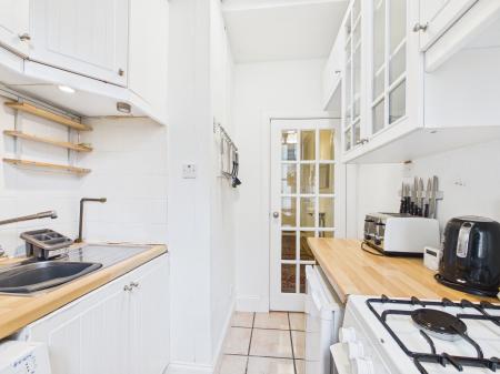 1 bedroom Flat to let in West Crosscauseway, Newington, Edinburgh, EH8