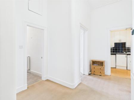 2 bedroom Flat to let in Lochrin Terrace, Tollcross, Edinburgh, EH3