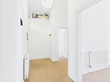 2 bedroom Flat to let in Lochrin Terrace, Tollcross, Edinburgh, EH3