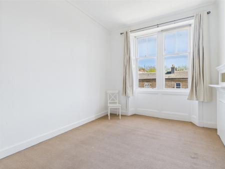 2 bedroom Flat to let in Lochrin Terrace, Tollcross, Edinburgh, EH3