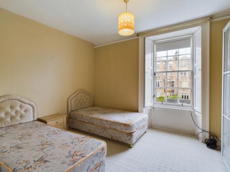 3 bedroom Duplex to let in Lynedoch Place, West End, Edinburgh, EH3